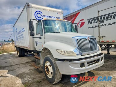 Czwarte zdjęcie samochodu z boku: 2016 INTERNATIONAL 4300 BOX TRUCK VIN:1HTMMMML7GH007463 - miniatura
