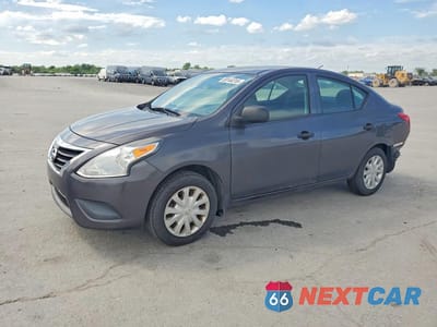 2015 NISSAN VERSA 1.6 S 3N1CN7AP3FL942559 - główne zdjęcie licytacji z USA - miniatura
