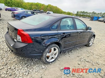 Trzecie zdjęcie samochodu z tyłu: 2008 VOLVO S40 2.4I VIN:YV1MS390782368847 - miniatura
