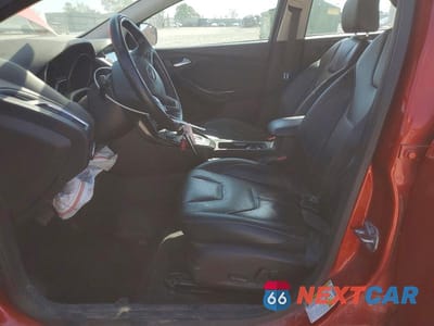 Zdjęcie 7 z 12 samochodu: 2018 FORD FOCUS TITANIUM VIN:1FADP3J2XJL277064 - miniatura