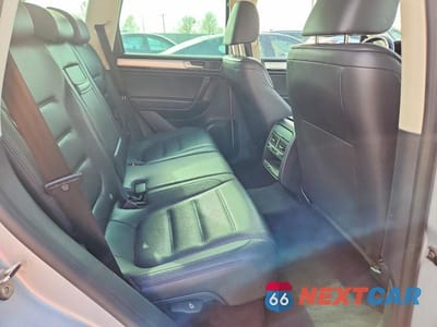 Zdjęcie 11 z 14 samochodu: 2015 VOLKSWAGEN TOUAREG V6 VIN:WVGEF9BP7FD002831 - miniatura