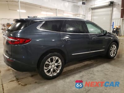 Trzecie zdjęcie samochodu z tyłu: 2020 BUICK ENCLAVE AVENIR VIN:5GAEVCKW5LJ121665 - miniatura