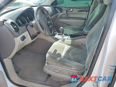Zdjęcie 7 z 13 samochodu: 2017 BUICK ENCLAVE VIN:5GAKRAKD2HJ215990 - miniatura
