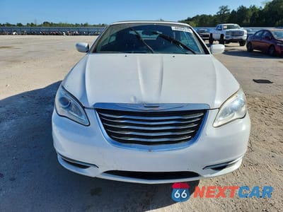Piąte zdjęcie samochodu w środku: 2013 CHRYSLER 200 TOURING VIN:1C3BCBEG0DN659517 - miniatura