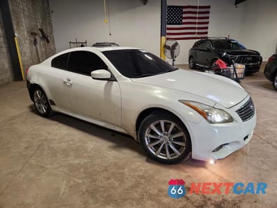 Czwarte zdjęcie samochodu z boku: 2011 INFINITI G37 COUPE X VIN:JN1CV6EL1BM264279 - miniatura