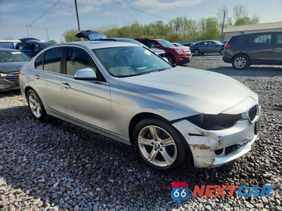 Czwarte zdjęcie samochodu z boku: 2015 BMW 328 XI VIN:WBA3B3G5XFNR85927 - miniatura