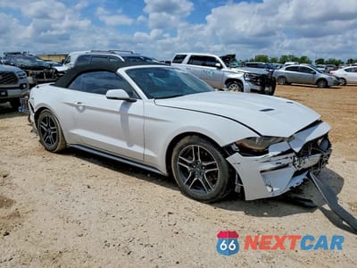 Czwarte zdjęcie samochodu z boku: 2020 FORD MUSTANG VIN:1FATP8UH6L5125783 - miniatura