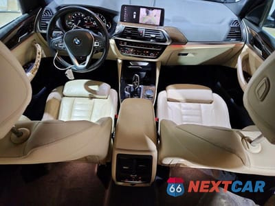 Zdjęcie 8 z 14 samochodu: 2019 BMW X3 XDRIVE30I VIN:5UXTR9C59KLP85164 - miniatura