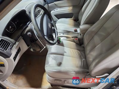 Zdjęcie 7 z 11 samochodu: 2007 HYUNDAI SONATA SE VIN:5NPEU46F47H220509 - miniatura