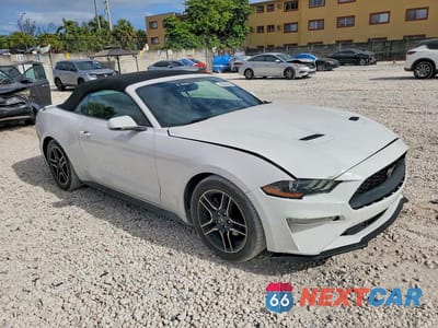 Czwarte zdjęcie samochodu z boku: 2020 FORD MUSTANG VIN:1FATP8UH7L5180016 - miniatura