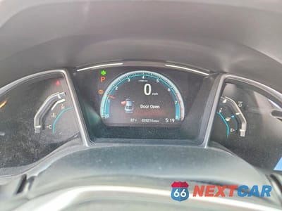 Zdjęcie 9 z 12 samochodu: 2018 HONDA CIVIC EX VIN:JHMFC1F38JX039662 - miniatura