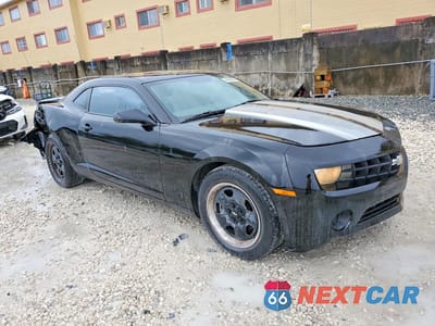 Czwarte zdjęcie samochodu z boku: 2011 CHEVROLET CAMARO LS VIN:2G1FA1ED1B9139158 - miniatura