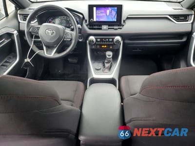 Zdjęcie 8 z 13 samochodu: 2024 TOYOTA RAV4 PRIME SE VIN:JTMAB3FV9RD176392 - miniatura