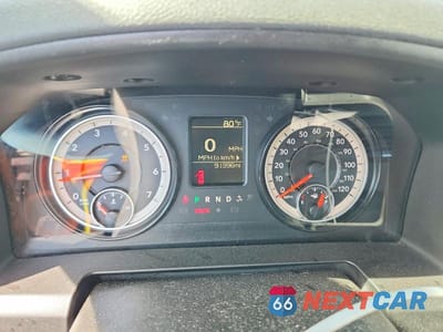 Zdjęcie 9 z 12 samochodu: 2018 RAM 1500 ST VIN:1C6RR6FG1JS262045 - miniatura