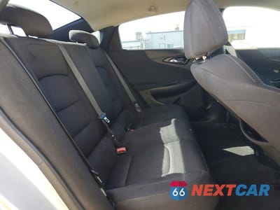 Zdjęcie 10 z 12 samochodu: 2019 CHEVROLET MALIBU LS VIN:1G1ZB5ST6KF217163 - miniatura