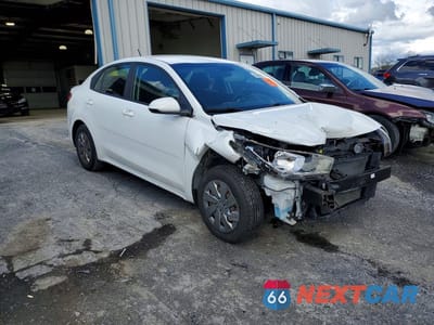 Czwarte zdjęcie samochodu z boku: 2020 KIA RIO S VIN:3KPA24ADXLE297345 - miniatura