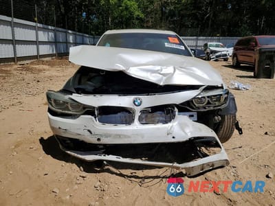 Piąte zdjęcie samochodu w środku: 2016 BMW 328 I SULEV VIN:WBA8E9G52GNT46684 - miniatura