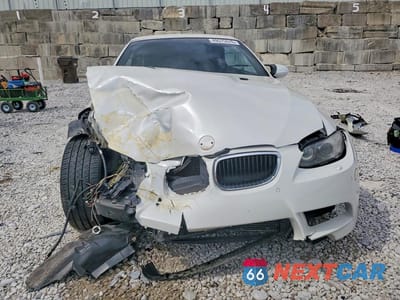 Piąte zdjęcie samochodu w środku: 2011 BMW M3 VIN:WBSDX9C53BE584501 - miniatura
