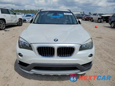 Piąte zdjęcie samochodu w środku: 2015 BMW X1 XDRIVE28I VIN:WBAVL1C5XFVY35364 - miniatura