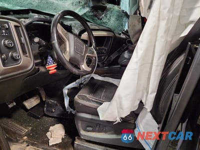 Zdjęcie 7 z 12 samochodu: 2017 GMC SIERRA K2500 DENALI VIN:1GT12UEYXHF137900 - miniatura