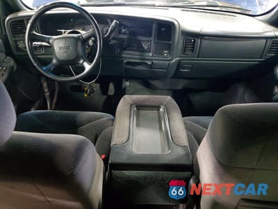 Zdjęcie 8 z 12 samochodu: 2001 GMC NEW SIERRA K1500 VIN:1GTEK19T91E234046 - miniatura