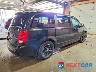 Trzecie zdjęcie samochodu z tyłu: 2018 DODGE GRAND CARAVAN GT VIN:2C4RDGEG4JR239004 - miniatura