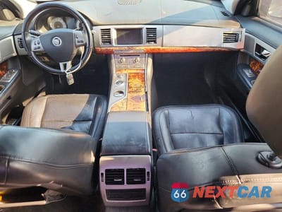 Zdjęcie 8 z 12 samochodu: 2009 JAGUAR XF PREMIUM LUXURY VIN:SAJWA06B69HR15208 - miniatura