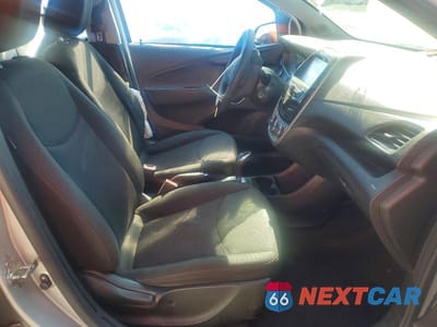 Zdjęcie 7 z 13 samochodu: 2018 CHEVROLET SPARK LS VIN:KL8CB6SAXJC481268 - miniatura