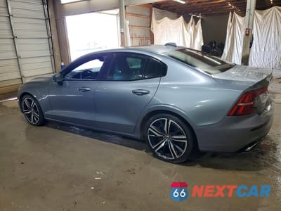 Drugie zdjęcie samochodu z przodu: 2019 VOLVO S60 T8 R-DESIGN VIN:7JRBR0FM8KG018010 - miniatura