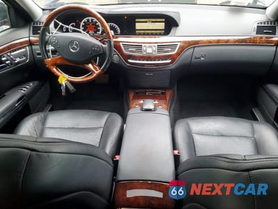 Zdjęcie 8 z 12 samochodu: 2012 MERCEDES-BENZ S 550 4MATIC VIN:WDDNG9EB2CA454240 - miniatura