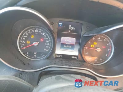 Zdjęcie 9 z 12 samochodu: 2015 MERCEDES-BENZ C 300 4MATIC VIN:55SWF4KB8FU035067 - miniatura