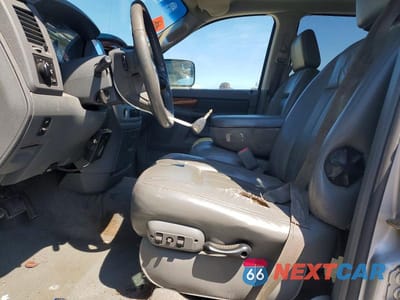 Zdjęcie 7 z 12 samochodu: 2006 DODGE RAM 3500 ST VIN:3D3LX38C66G144544 - miniatura