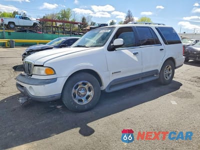 1999 LINCOLN NAVIGATOR 5LMPU28A5XLJ34855 - główne zdjęcie licytacji z USA - miniatura
