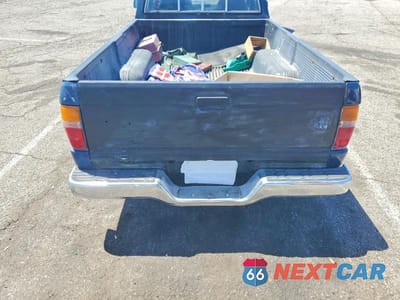 Zdjęcie 10 z 12 samochodu: 1988 TOYOTA PICKUP XTRACAB RN70 DLX VIN:JT4RN70D0J0057451 - miniatura