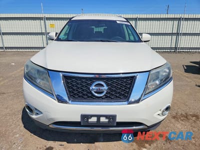 Piąte zdjęcie samochodu w środku: 2015 NISSAN PATHFINDER S VIN:5N1AR2MM6FC680184 - miniatura