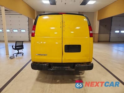 Zdjęcie 6 z 11 samochodu: 2019 CHEVROLET EXPRESS G2500 VIN:1GCWGAFP8K1337352 - miniatura