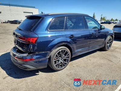 Trzecie zdjęcie samochodu z tyłu: 2023 AUDI Q7 PRESTIGE VIN:WA1VXBF70PD018240 - miniatura