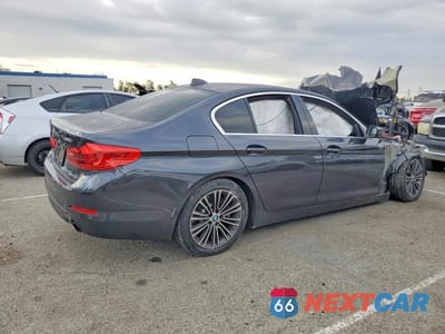Trzecie zdjęcie samochodu z tyłu: 2019 BMW 530 I VIN:WBAJA5C54KWW29294 - miniatura
