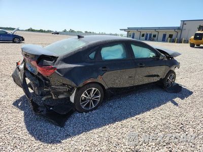 Trzecie zdjęcie samochodu z tyłu: 2024 KIA FORTE LXS VIN:3KPF24AD2RE748878 - miniatura