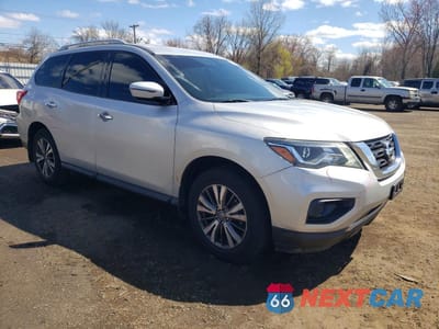Czwarte zdjęcie samochodu z boku: 2019 NISSAN PATHFINDER S VIN:5N1DR2MM8KC585780 - miniatura
