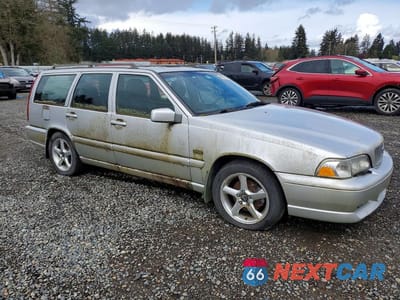 Czwarte zdjęcie samochodu z boku: 1998 VOLVO V70 R VIN:YV1LW5244W2474193 - miniatura