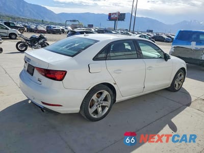 Trzecie zdjęcie samochodu z tyłu: 2017 AUDI A3 PREMIUM VIN:WAUB8GFF7H1011537 - miniatura