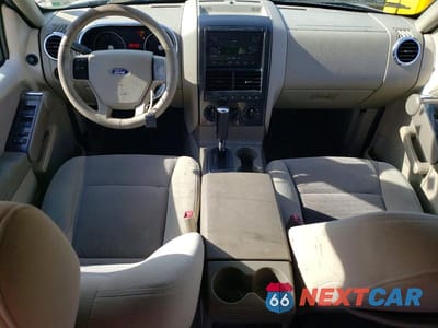 Zdjęcie 8 z 13 samochodu: 2007 FORD EXPLORER XLT VIN:1FMEU73E87UB36109 - miniatura
