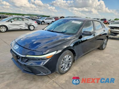 2024 HYUNDAI ELANTRA SEL KMHLM4DG6RU812405 - główne zdjęcie licytacji z USA - miniatura