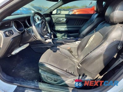 Zdjęcie 7 z 11 samochodu: 2020 FORD MUSTANG VIN:1FA6P8TH4L5126378 - miniatura