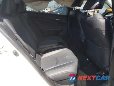Zdjęcie 10 z 12 samochodu: 2018 TOYOTA PRIUS PRIME PLUS VIN:JTDKARFP8J3101124 - miniatura