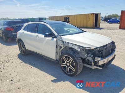 Czwarte zdjęcie samochodu z boku: 2017 MERCEDES-BENZ GLA 250 4MATIC VIN:WDCTG4GB0HJ305568 - miniatura