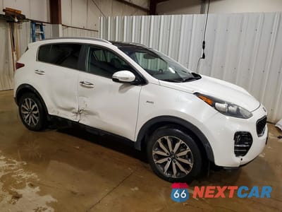 Czwarte zdjęcie samochodu z boku: 2017 KIA SPORTAGE EX VIN:KNDPNCAC1H7172163 - miniatura