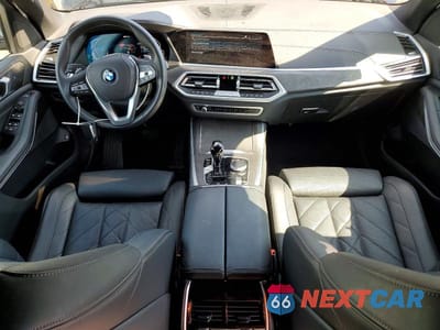 Zdjęcie 8 z 12 samochodu: 2023 BMW X5 XDRIVE45E VIN:5UXTA6C08P9P84991 - miniatura
