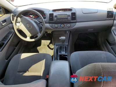 Zdjęcie 8 z 13 samochodu: 2005 TOYOTA CAMRY LE VIN:4T1BE32K65U055123 - miniatura